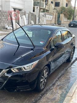 نيسان فيرسا